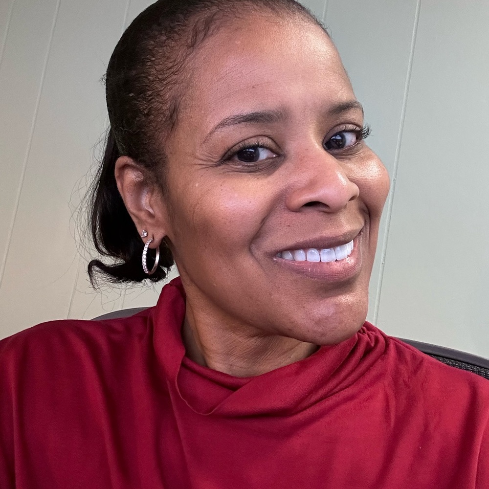 Meet your Posher, Aisha